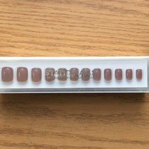 Static Nails Square Fawn